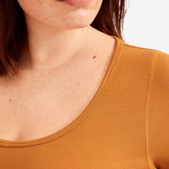 Everlane Pima Micro-Rib Scoop-Neck Tee - Picture 3 of 4